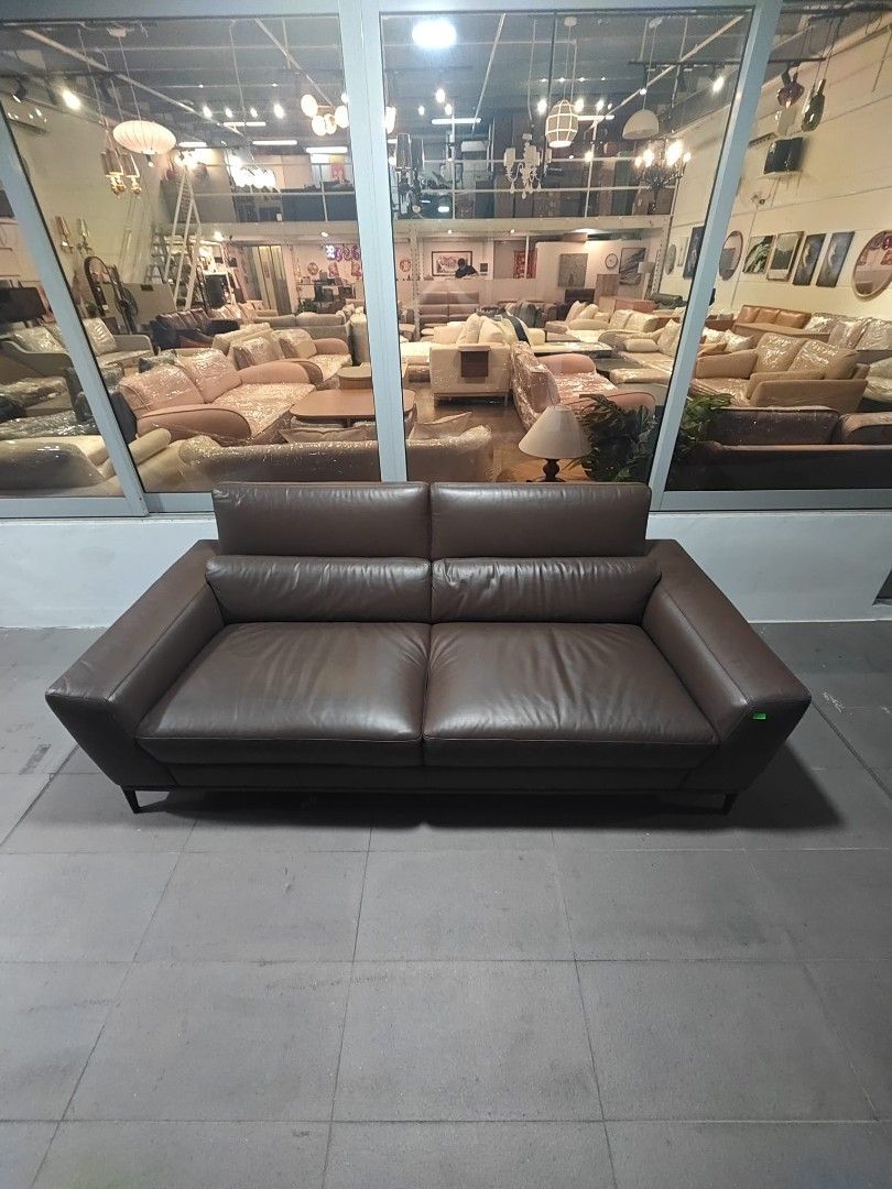 callahan_3_seater_full_leather_1777455715_c80248d2_progressive