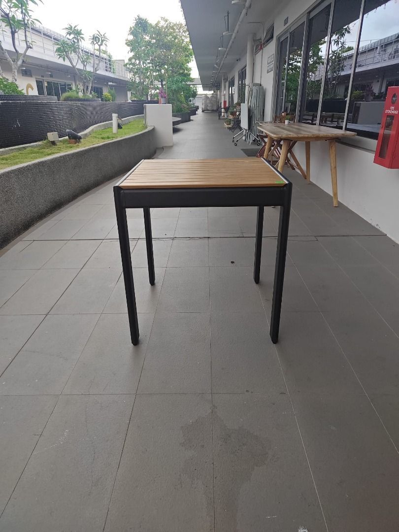 naples_outdoor_bistro_table_1777451140_18563384_progressive