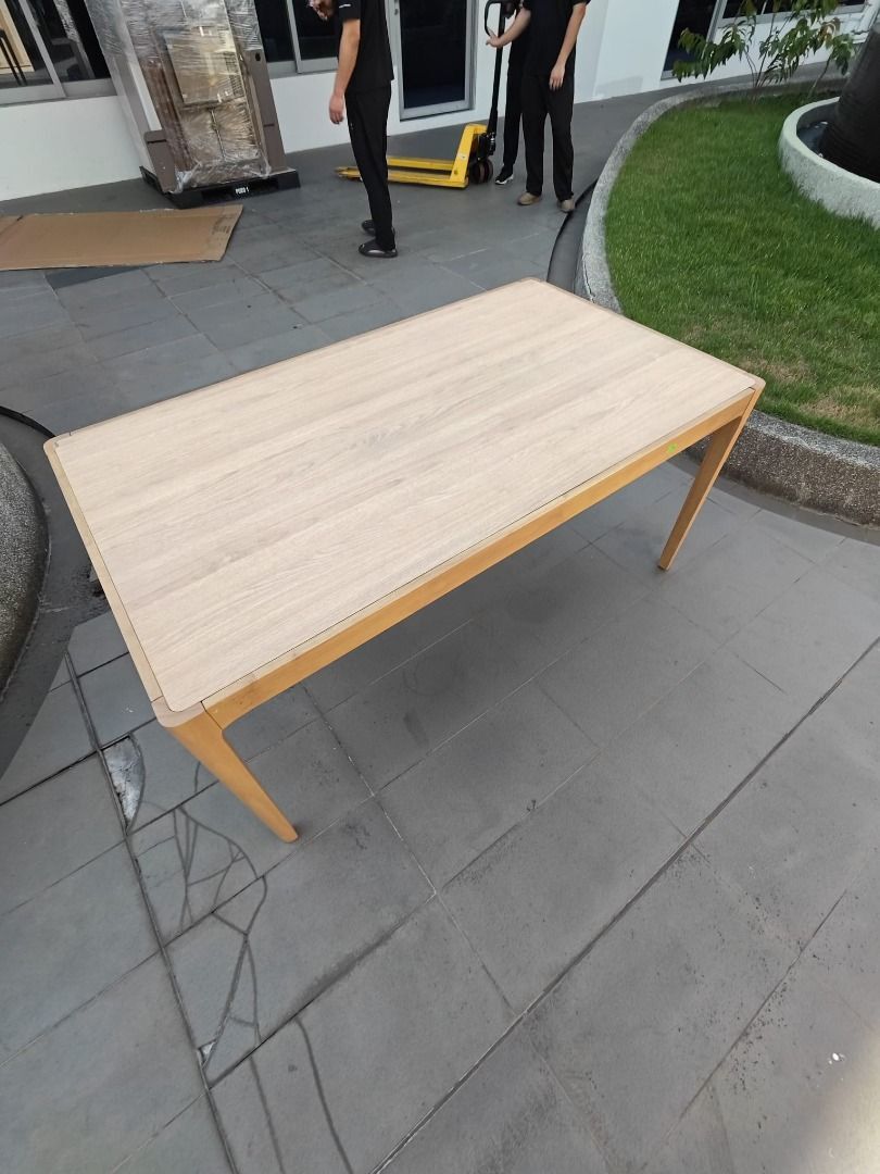 rohini_smart_top_dining_table__1776417626_dc637372_progressive