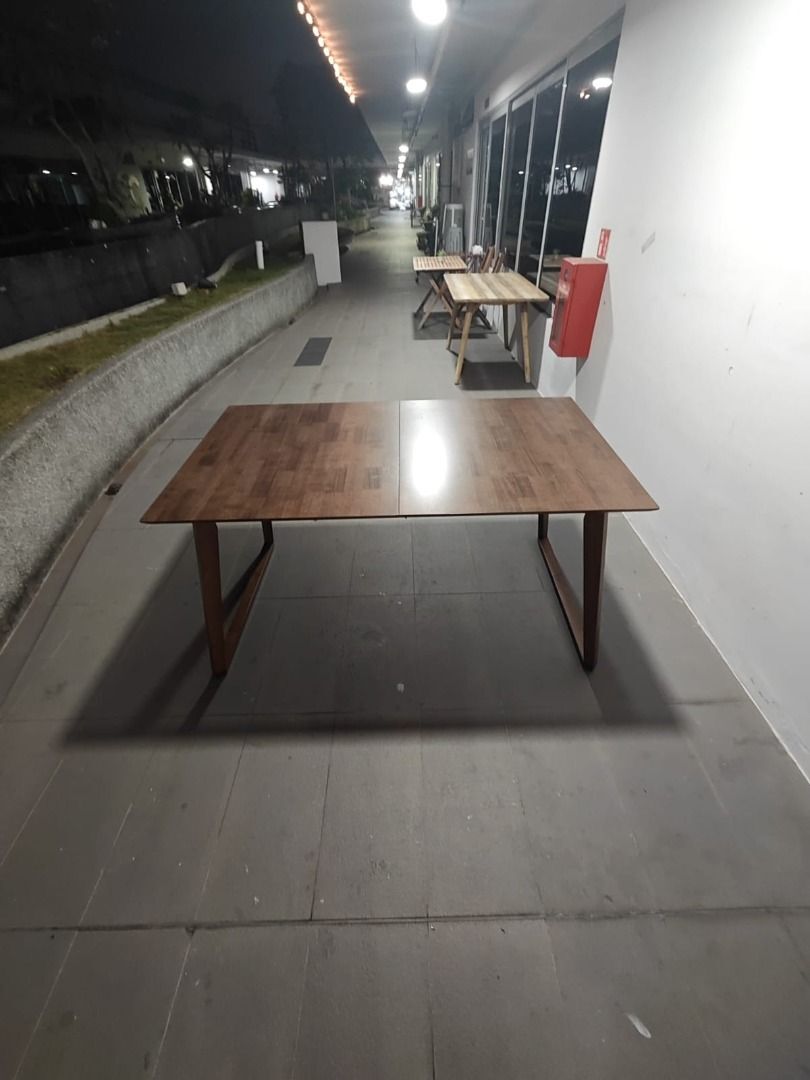 vajek_extendable_dining_table__1775375280_891da59b_progressive