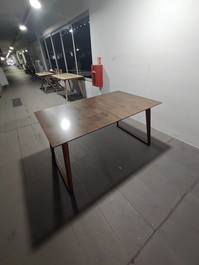 vajek_extendable_dining_table__1775375280_26046c59_progressive