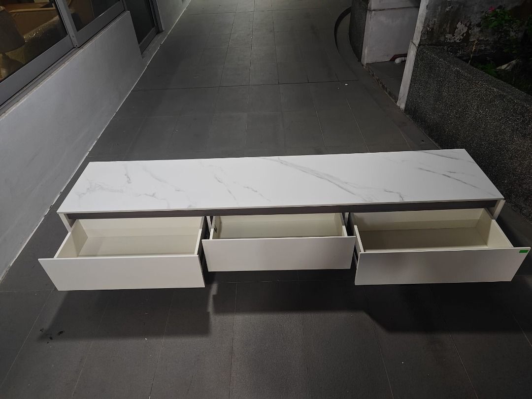 pacovska_20m_tv_console_ivoryw_1777971368_b93075ef_progressive