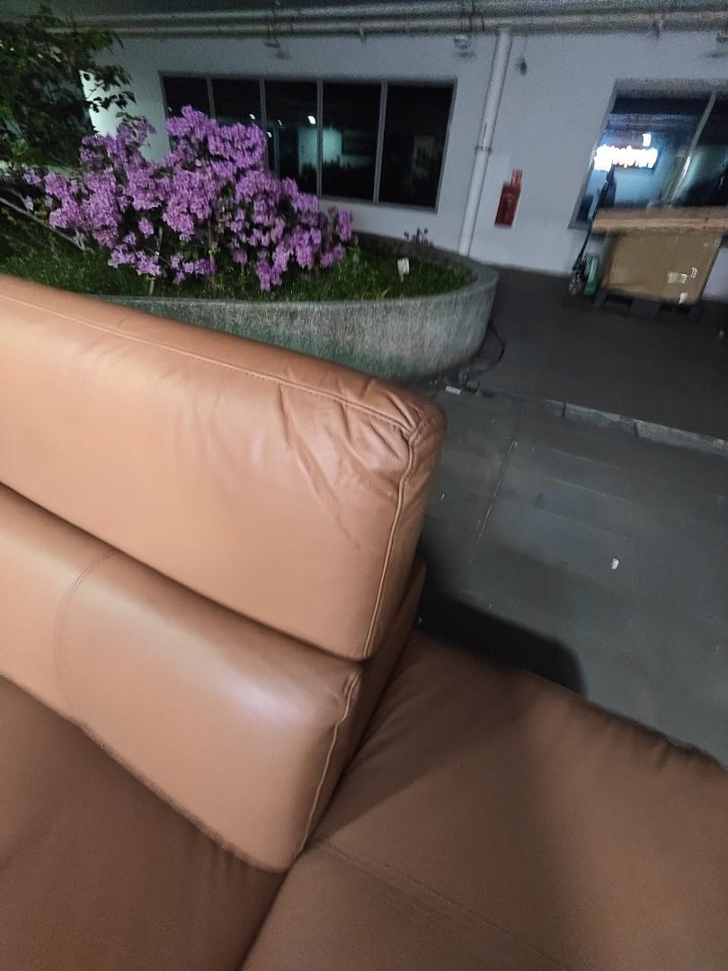 genesis_lshape_full_leather_so_1779351416_159a7a31_progressive