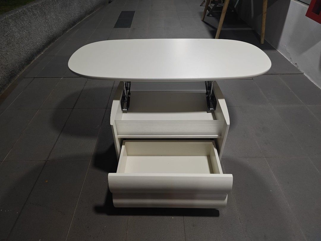 yoshi_flip_top_coffee_table_1778149694_c1234497_progressive