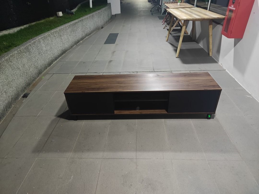 nigelia_tv_console_large_1779185305_faed2213_progressive