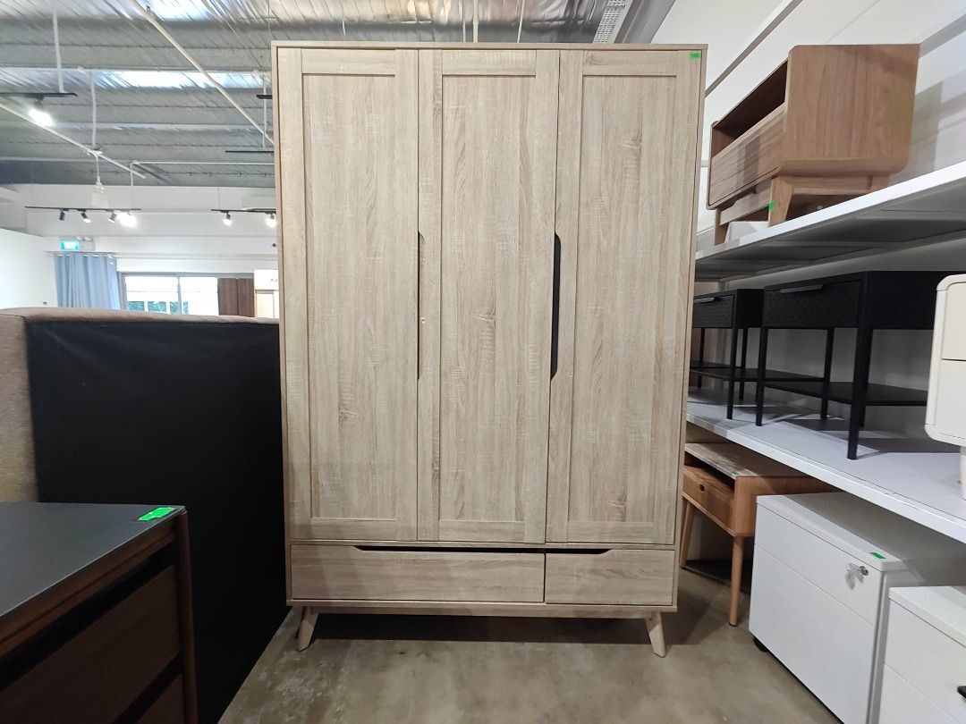 oka_3_door_wardrobe_1778313750_3607fed4_progressive