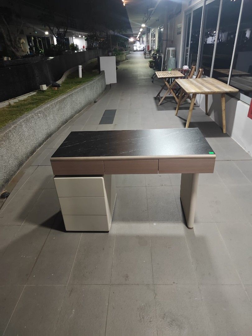 boyle_extendable_study_table_1775311387_864cf5dc_progressive