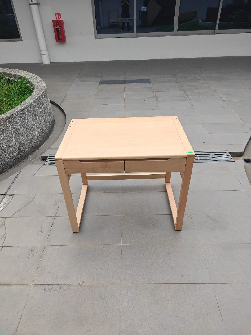 colman_kids_solid_wood_study_d_1776760422_c7fe830f_progressive