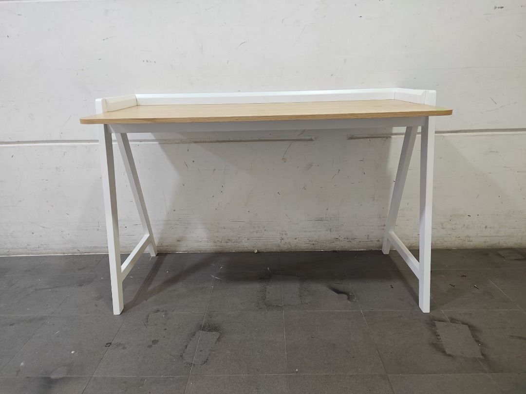 brinker_study_desk_1779799075_bde4fb2a_progressive