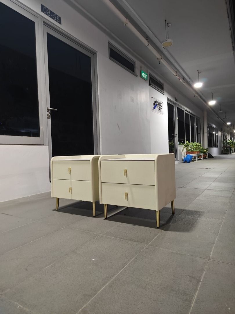 baena_bedside_table_in_cream_p_1742450883_78dfb92e_progressive