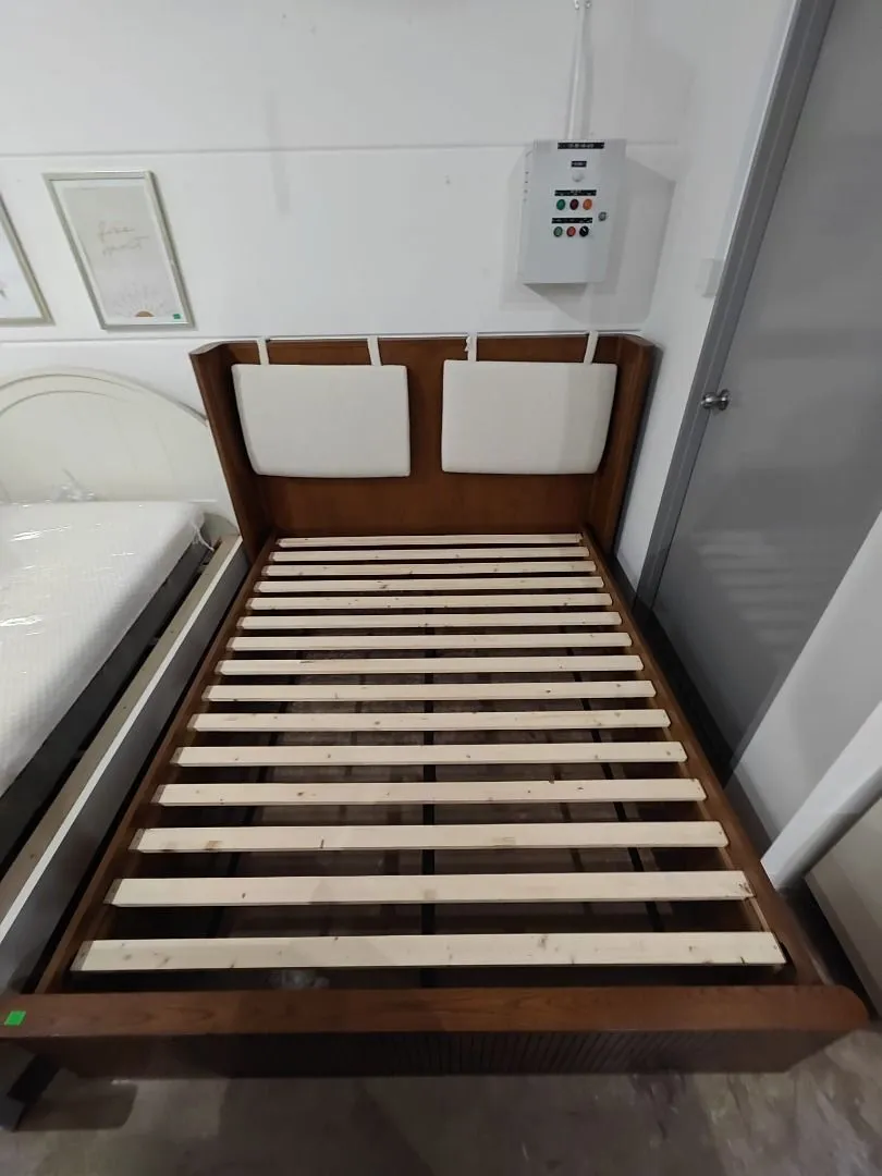 zollins_bed_1780560153_a64345f8_progressive