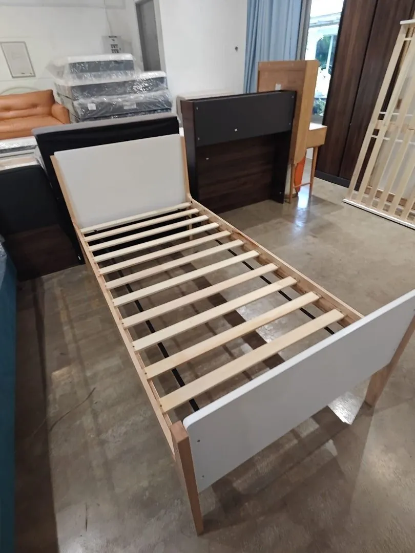 arnolds_kids_single_wooden_bed_1779351727_23de3284_progressive