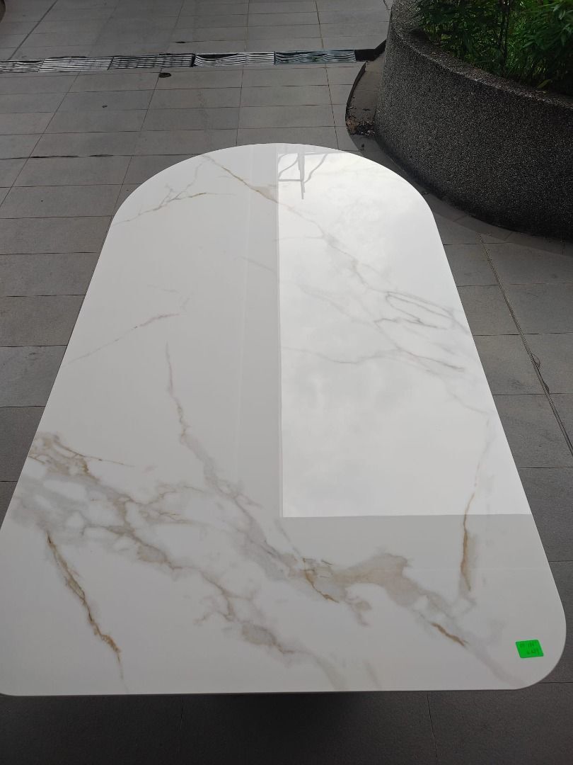 siswo_sintered_stone_top_dinin_1781762792_098d1519_progressive