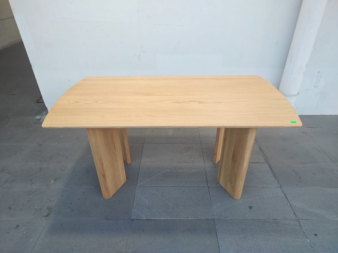 indiana_dining_table_1782305758_76d504c0_progressive