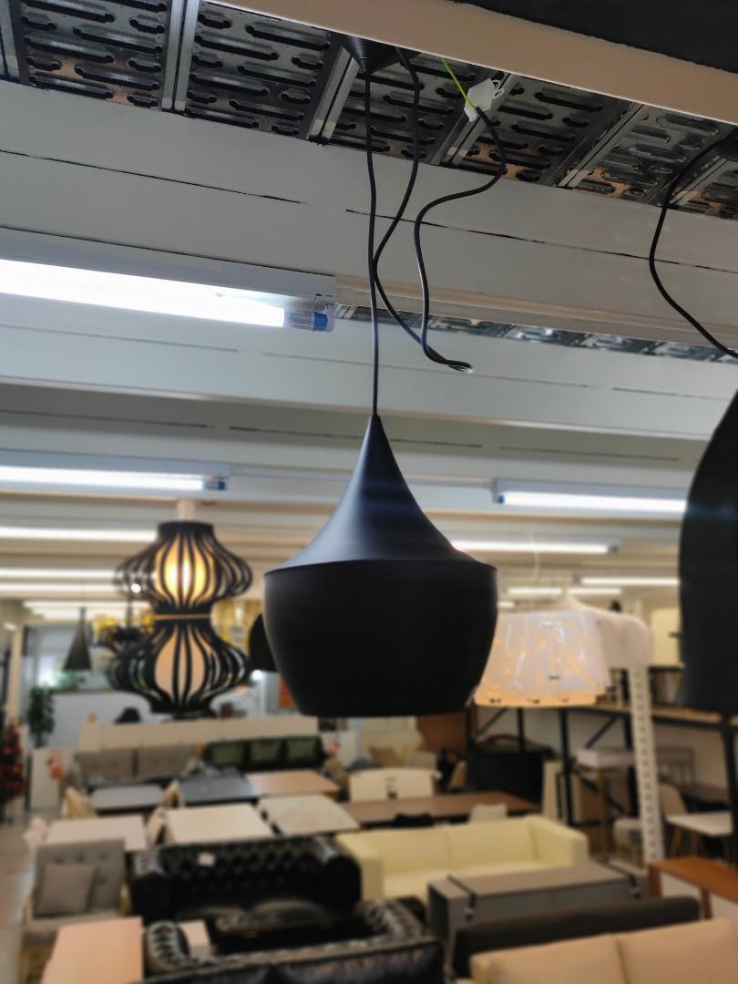 dowager_black_gold_ceiling_han_1619253084_3875f5c7_progressive
