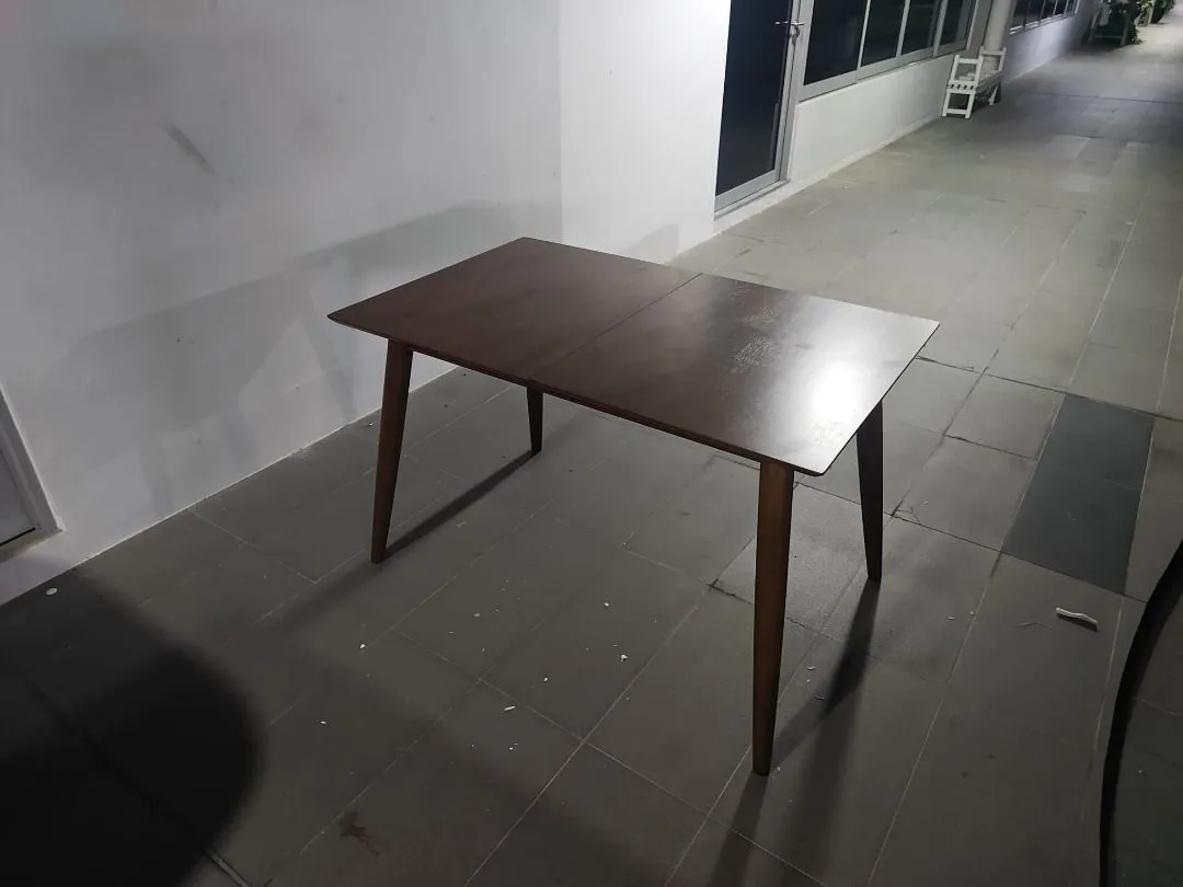 marion_extendable_dining_table_1783753108_195acf9c_progressive