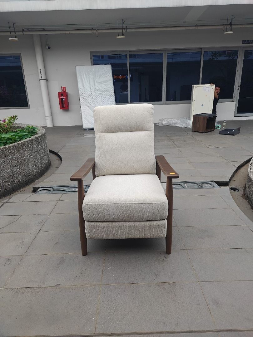 yashin_manual_push_back_reclin_1785067762_fbe3b051_progressive