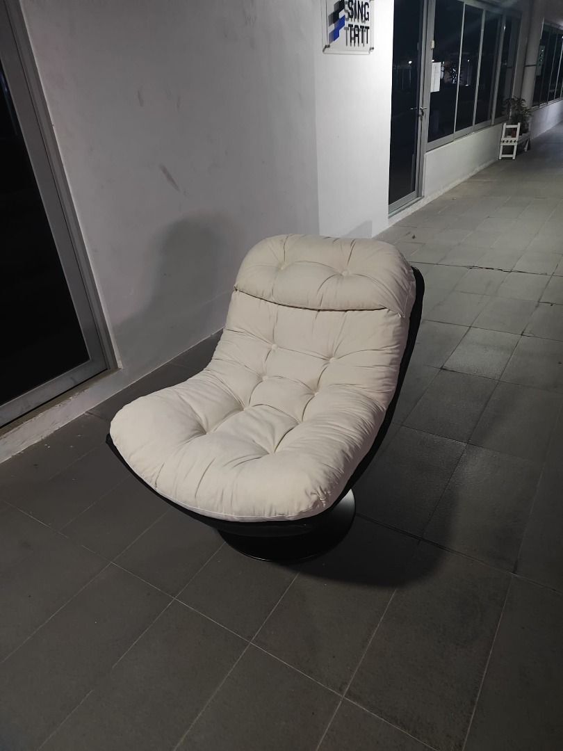 christiansen_lounge_chair_blac_1784612031_836a7737_progressive