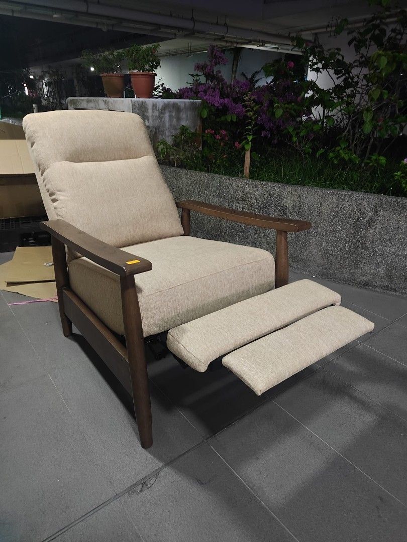 yashin_manual_push_back_reclin_1783835177_248fa6d4_progressive
