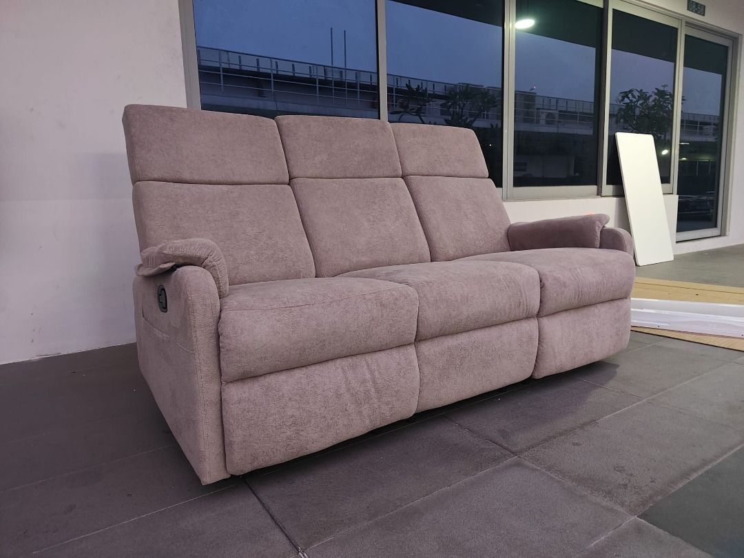 molzahn_3_seater_manual_reclin_1786714806_40eeaa5c_progressive