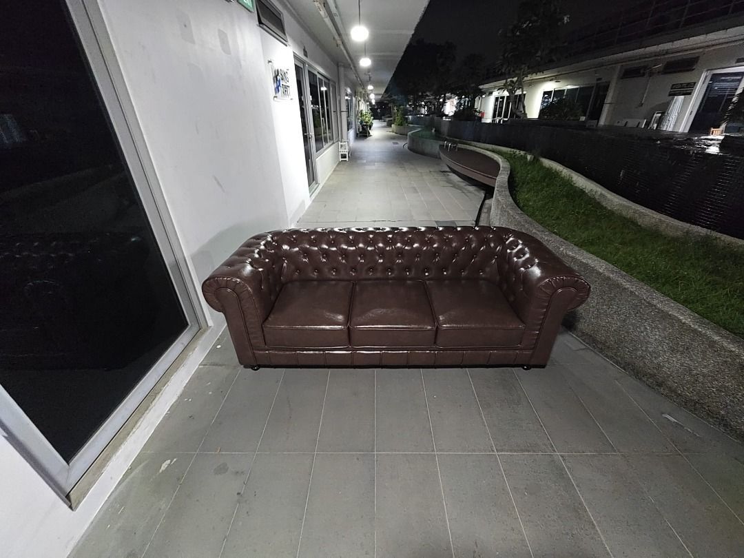 salvado_ii_2_seater_chesterfie_1783749778_d8efc1cf_progressive