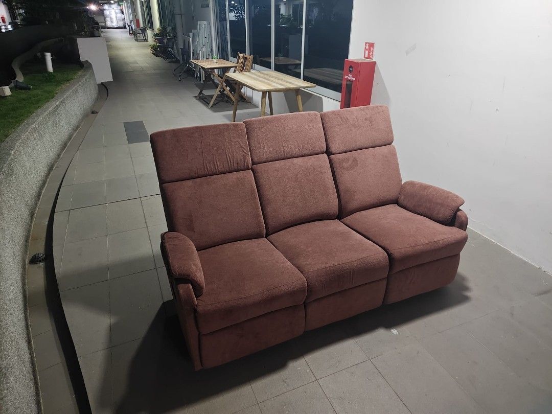 molzahn_3_seater_manual_reclin_1781280624_4785c994_progressive