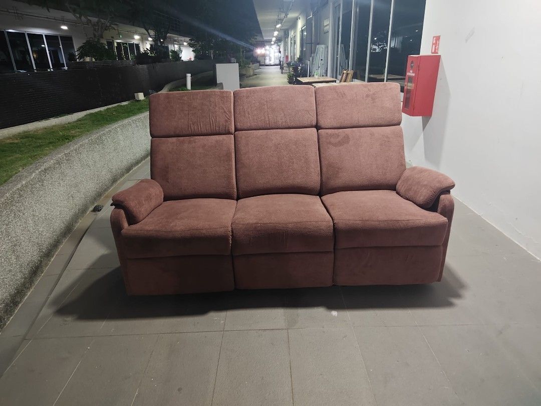 molzahn_3_seater_manual_reclin_1781280624_a3ededbd_progressive