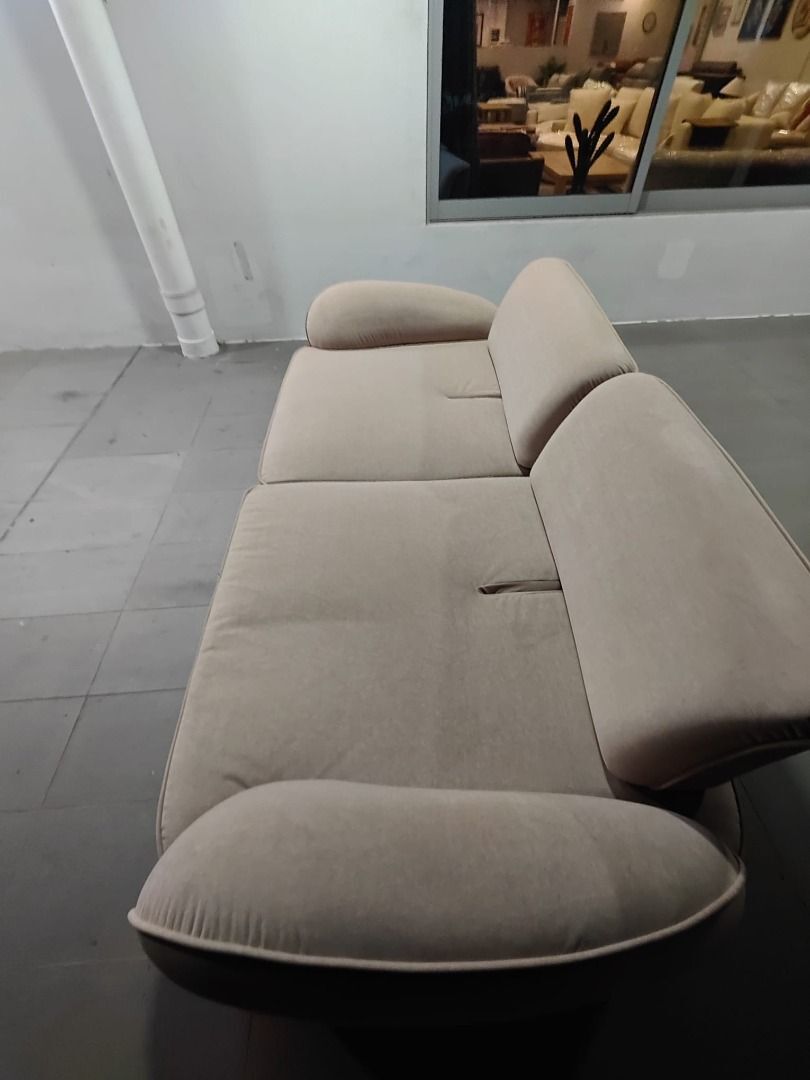 snail_pet_friendly_3_seater_so_1774430646_7f8ae673_progressive