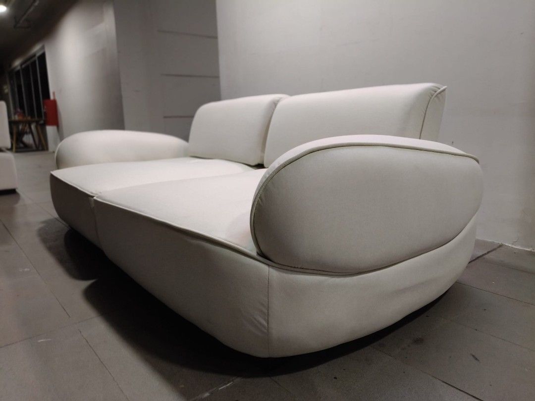 snail_3_seater_sofa_with_adjus_1773982622_bc8557ba_progressive