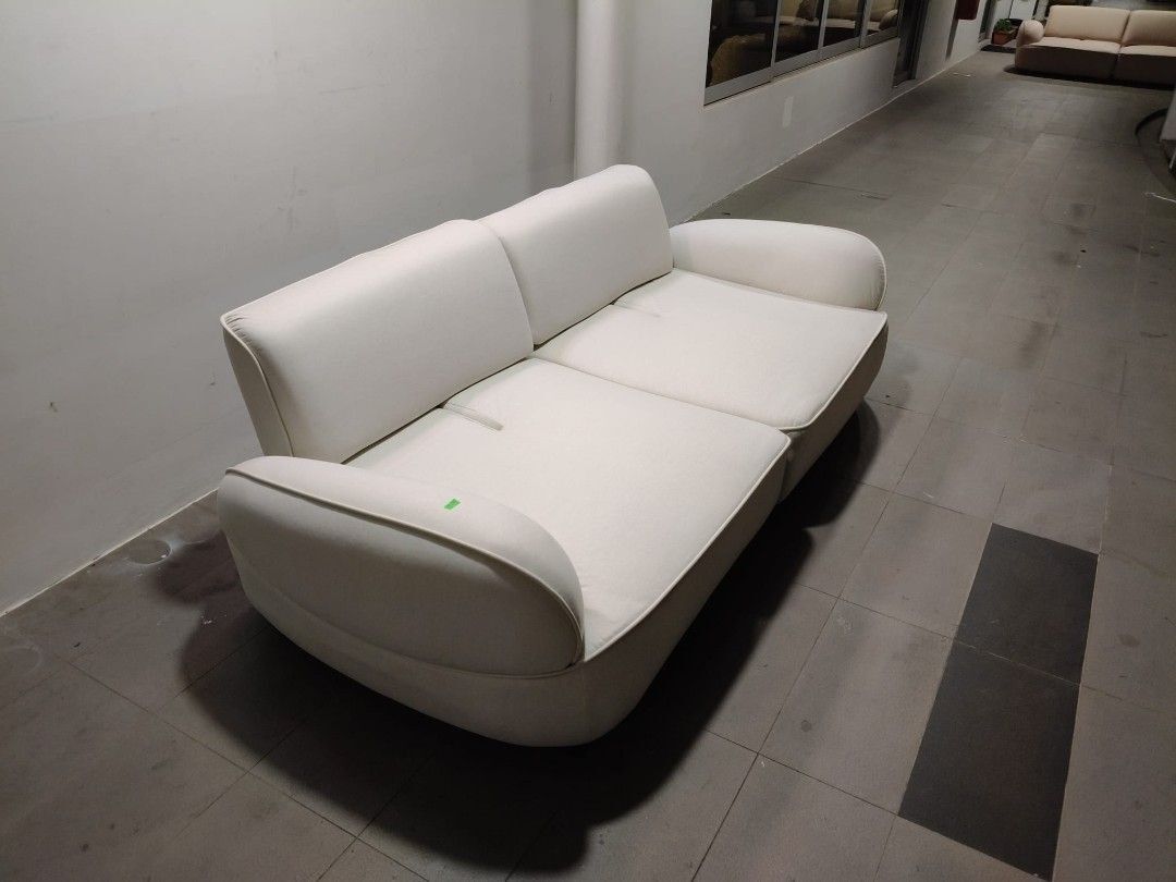 snail_3_seater_sofa_with_adjus_1773982622_6e2f765c_progressive
