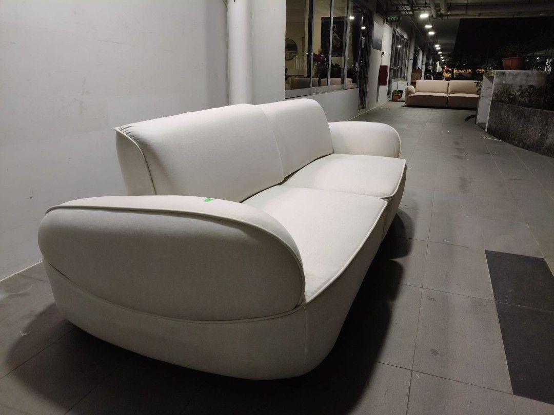 snail_3_seater_sofa_with_adjus_1773982622_80bfa1d4_progressive