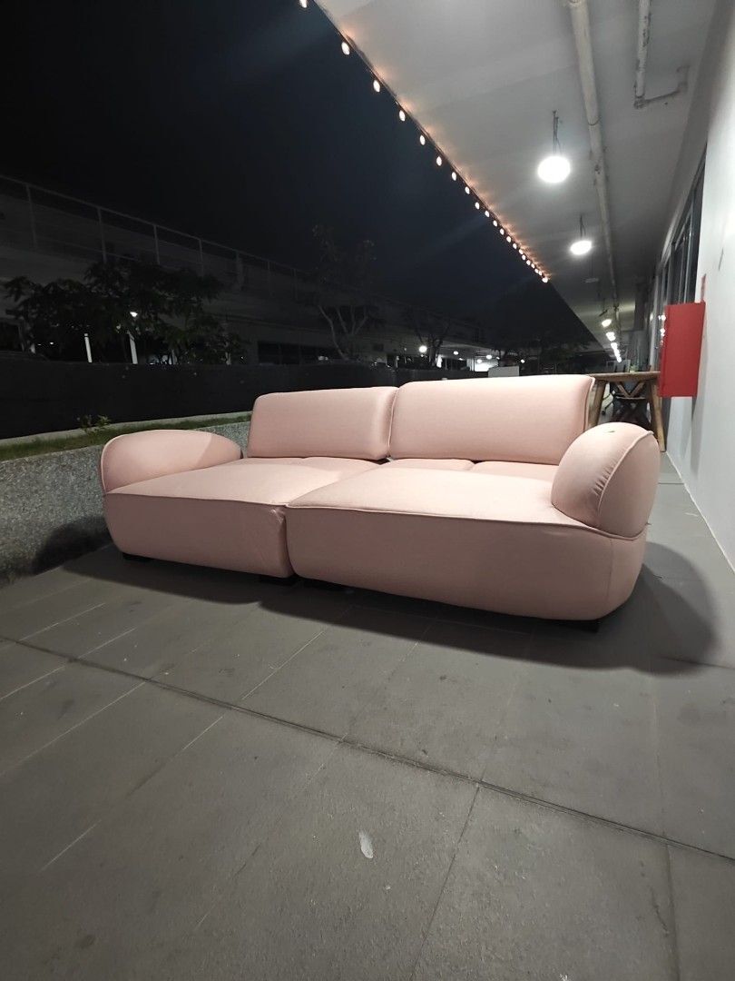 snail_3_seater_sofa_with_adjus_1773841588_ba71ab0b_progressive