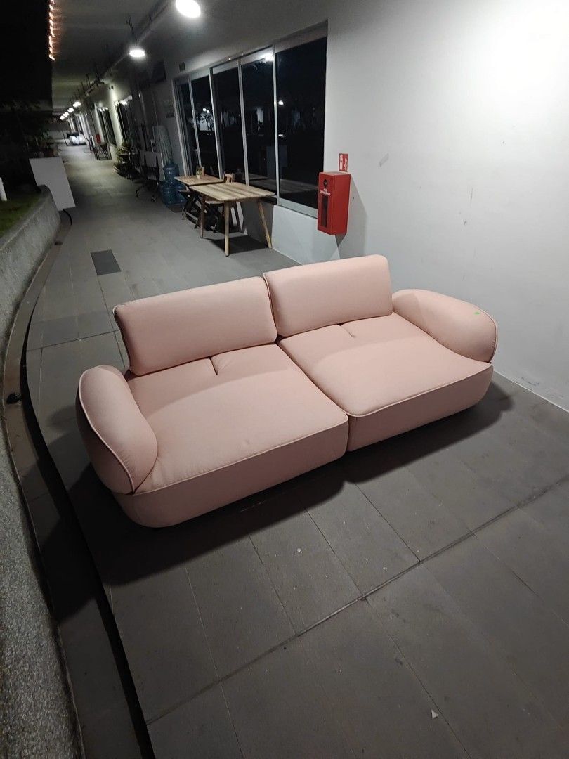snail_3_seater_sofa_with_adjus_1773841588_b7af7000_progressive