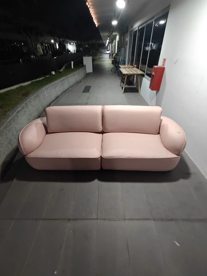 snail_3_seater_sofa_with_adjus_1773841588_1186fca4_progressive