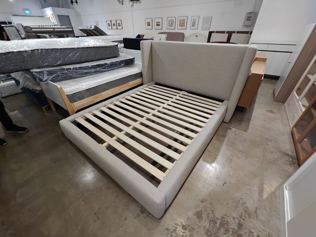 ayaka_queen_size_bed_castlery__1787116266_7e5f5372_progressive