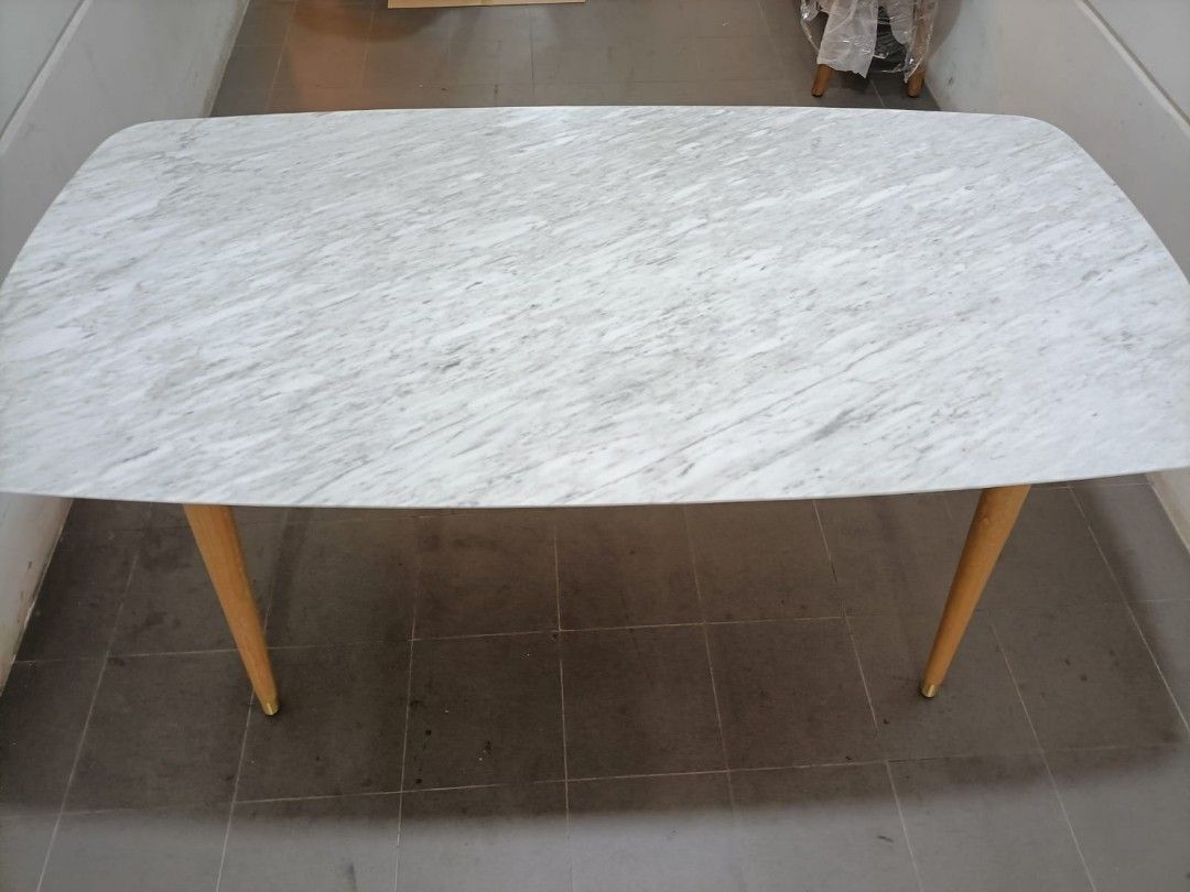 chungha_carrara_marble_dining__1787989317_d5a5ea37_progressive