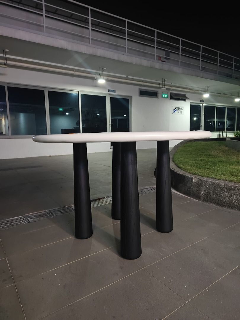 voltron_round_dining_table_cas_1787988645_dbedc694_progressive