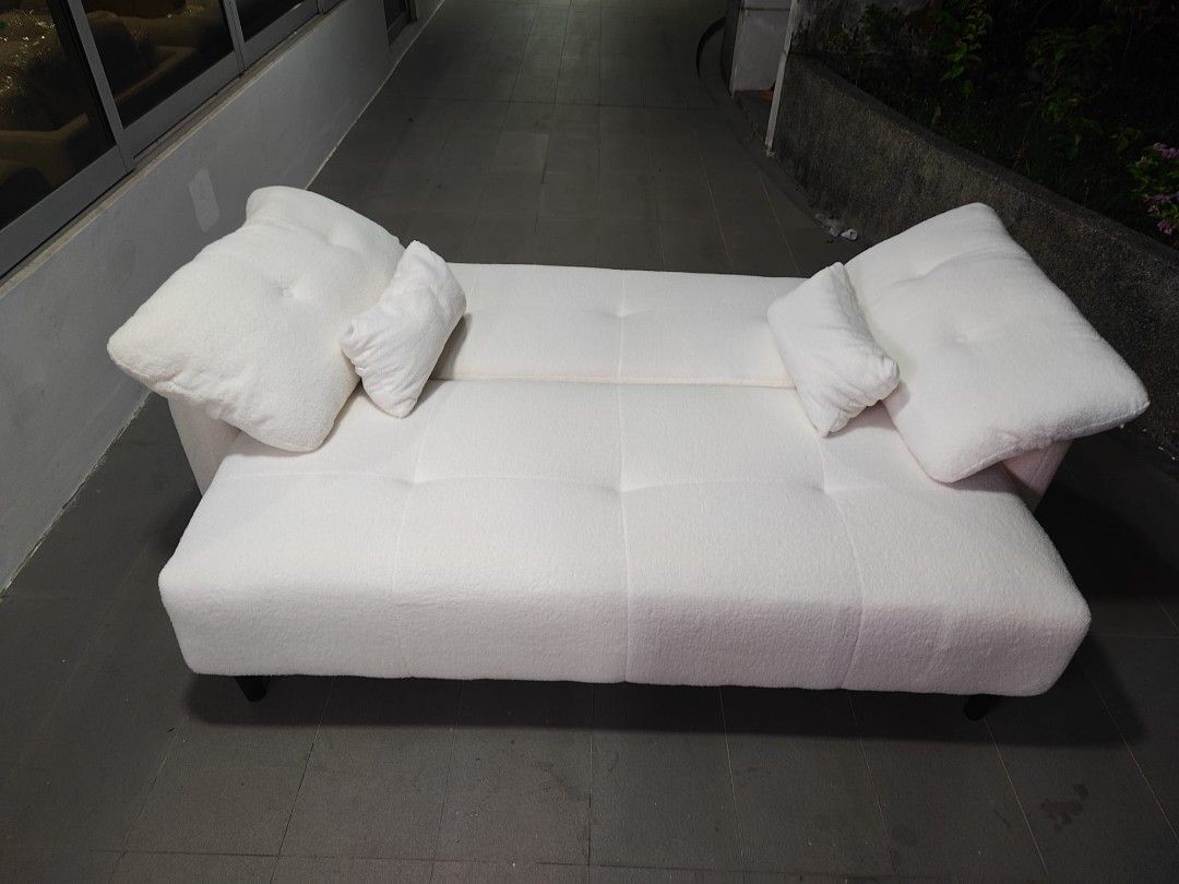 leoni_3_seater_sofa_bed_in_bou_1783768548_1f672ee2_progressive