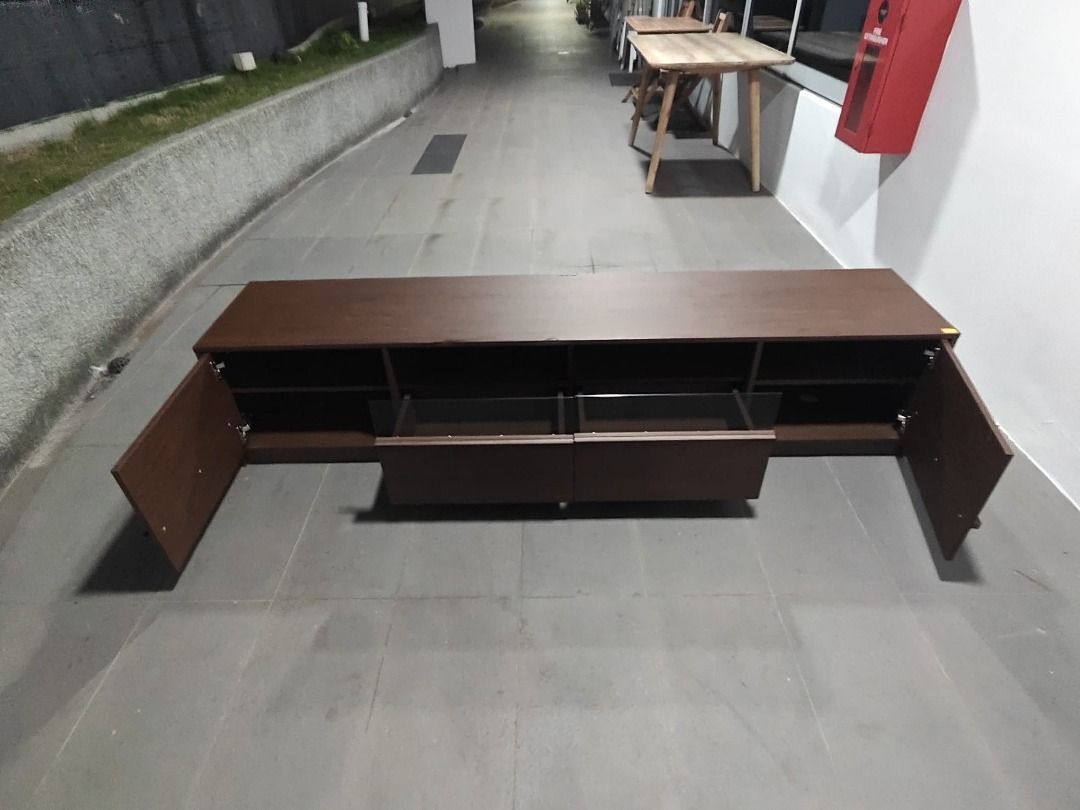 paunovic_20m_tv_console_walnut_1788428933_dc4ce5da_progressive