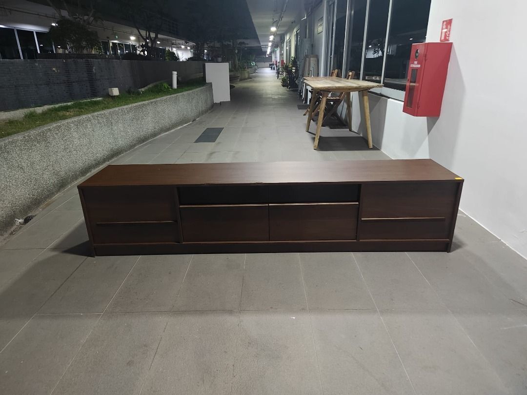 paunovic_20m_tv_console_walnut_1788428933_8fbb64ab_progressive