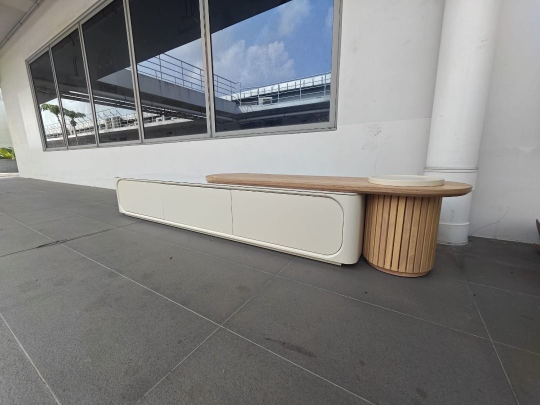 pierce_extendable_tv_console_w_1787824171_17fdc1c9_progressive