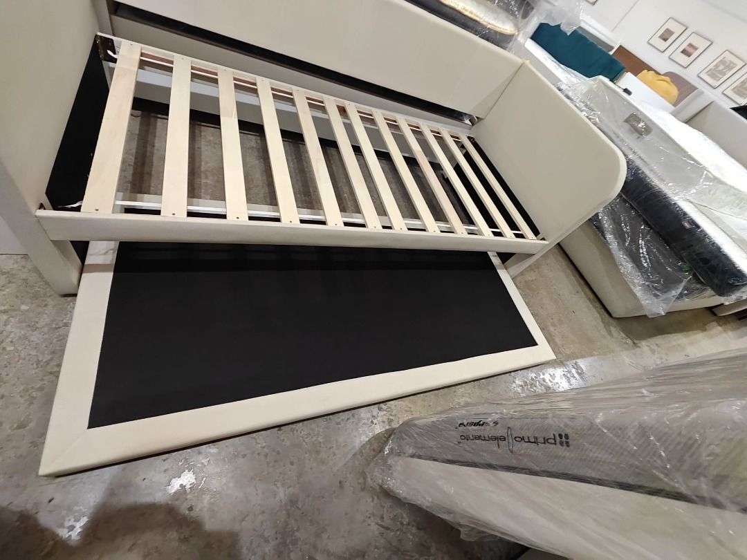 lafaya_single_day_bed_with_pul_1788499094_8e27b2fa_progressive