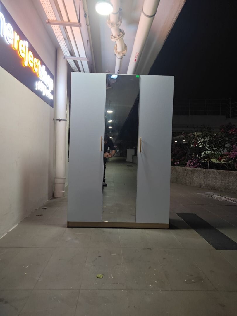 watson_12m_wardrobe_with_mirro_1789111627_f3dac897_progressive