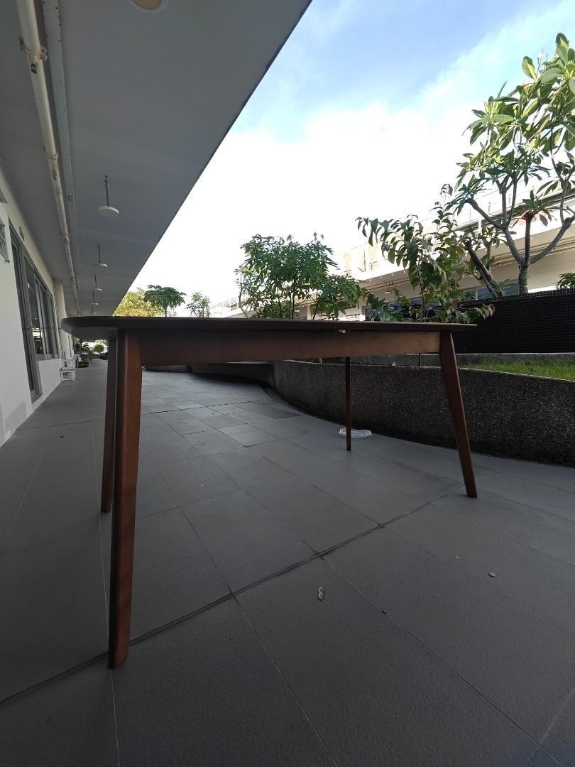 trax_extendable_dining_table_i_1789111755_532c2d8b_progressive