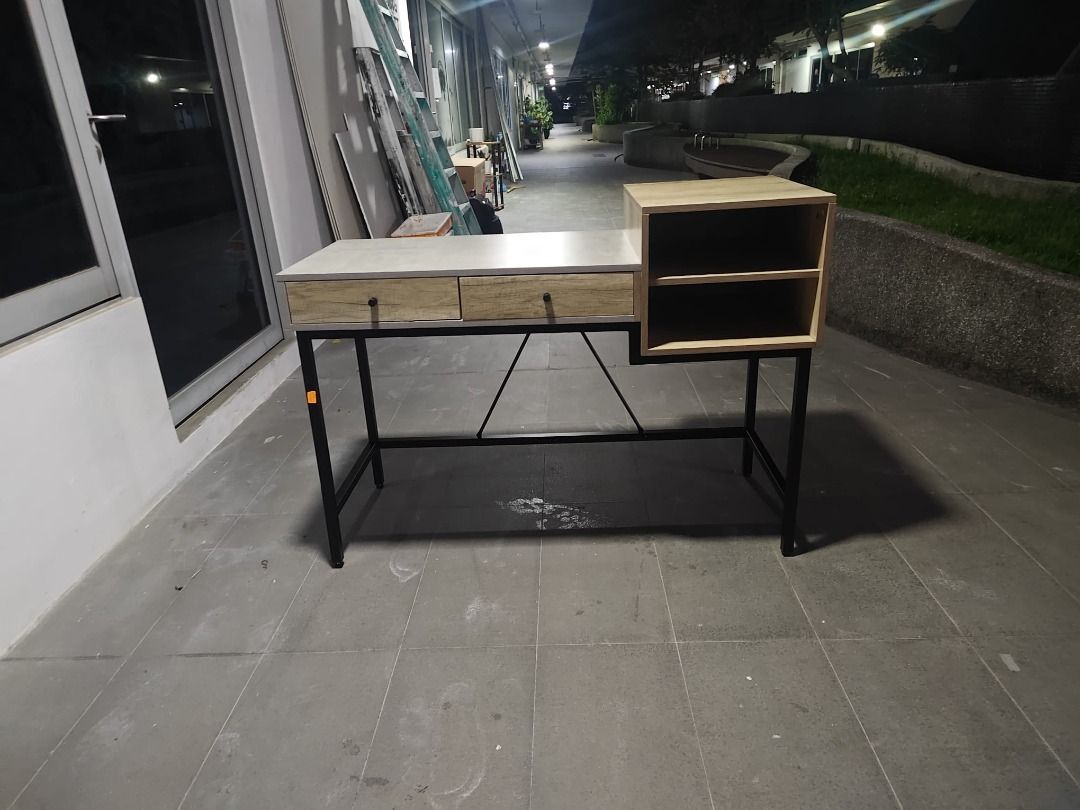 patmos_computer_desk_1786253450_ef40f7b8_progressive
