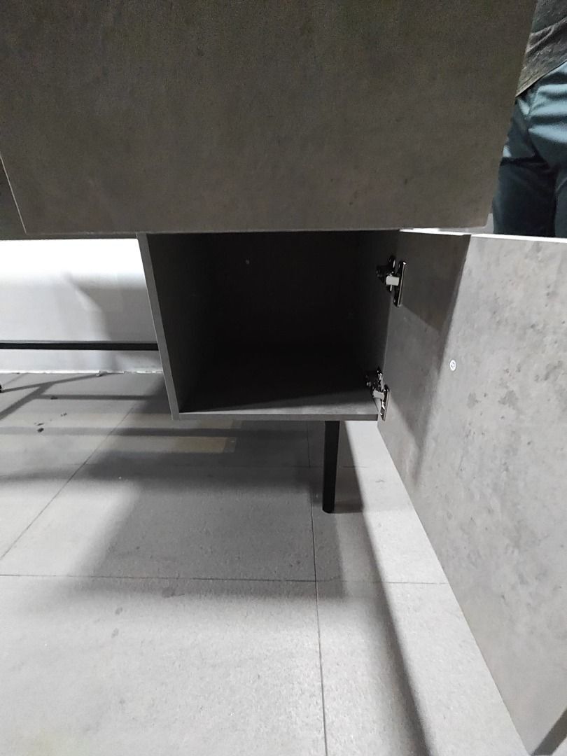 konkrete_study_desk_1783496191_edf5d8c2_progressive