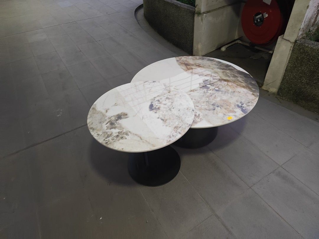weissman_coffee_table_set_with_1786883084_b5ca8bb3_progressive