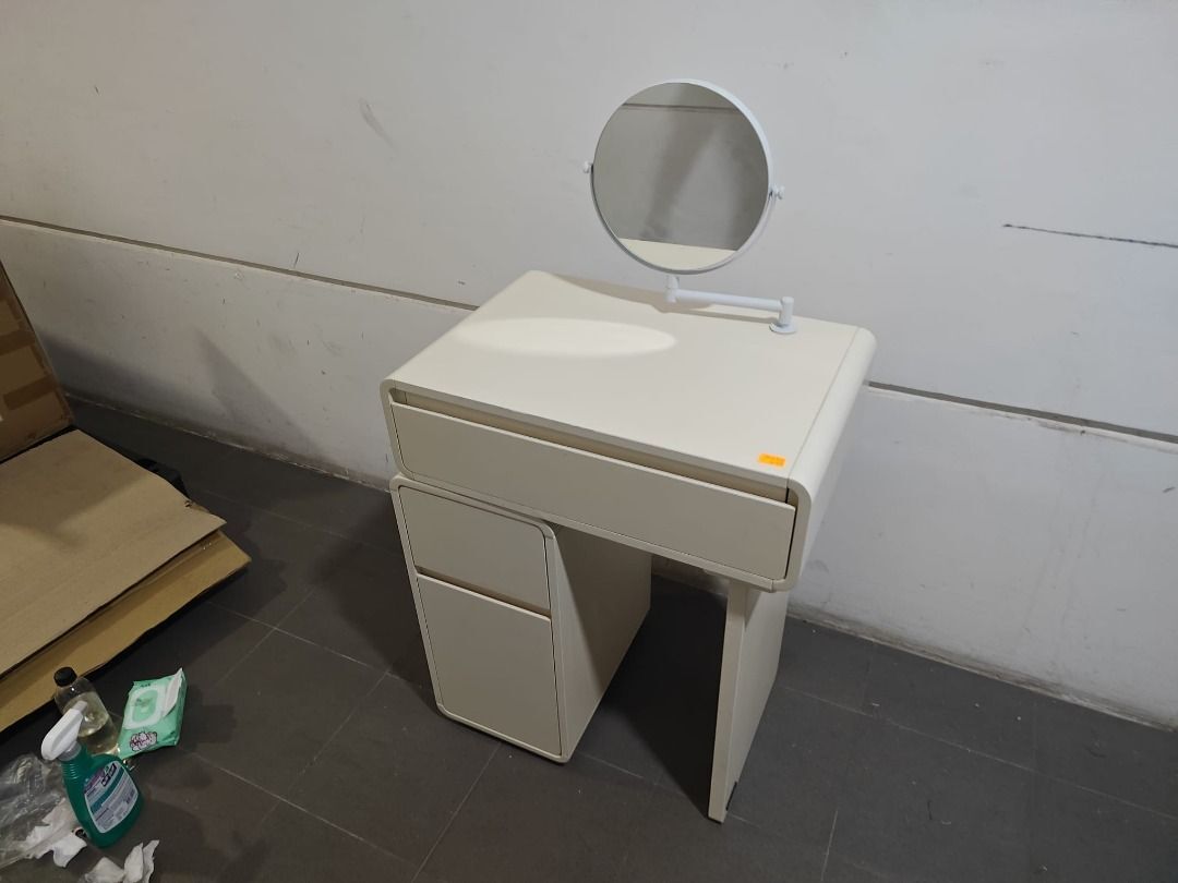 titta_extendable_dressing_tabl_1786695626_c252f0a0_progressive