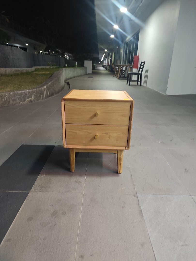 bester_bedside_table_1788671944_994068c6_progressive