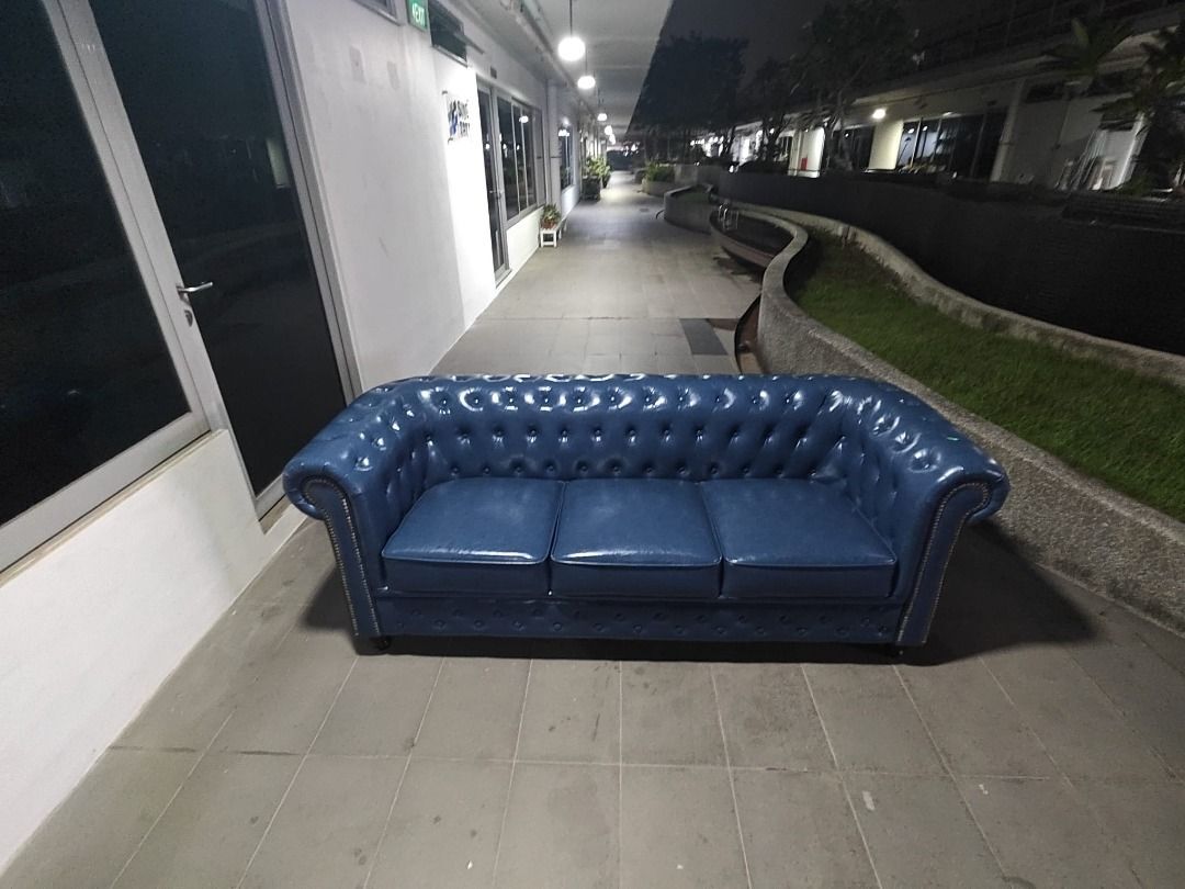 salvadore_x_3_seater_chesterfi_1792330016_895d2af9_progressive